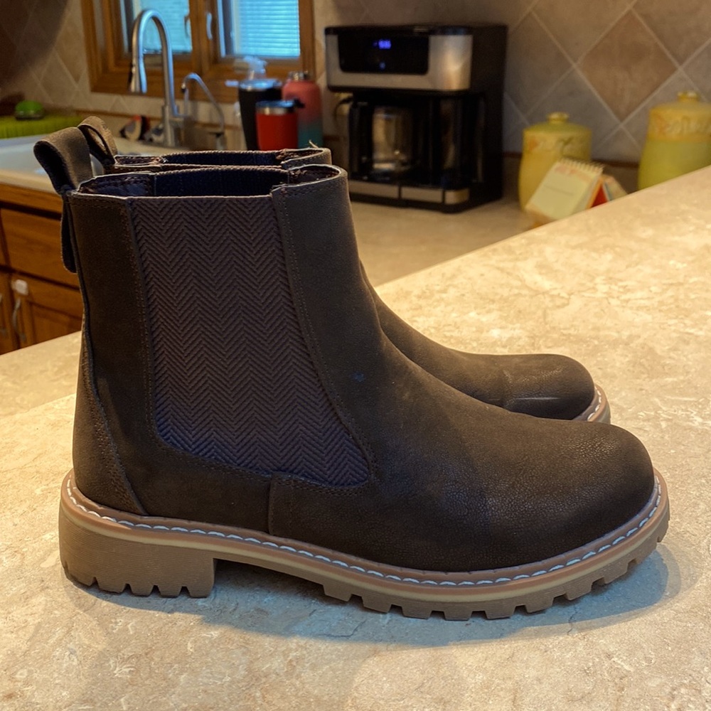 Brown ankle boots